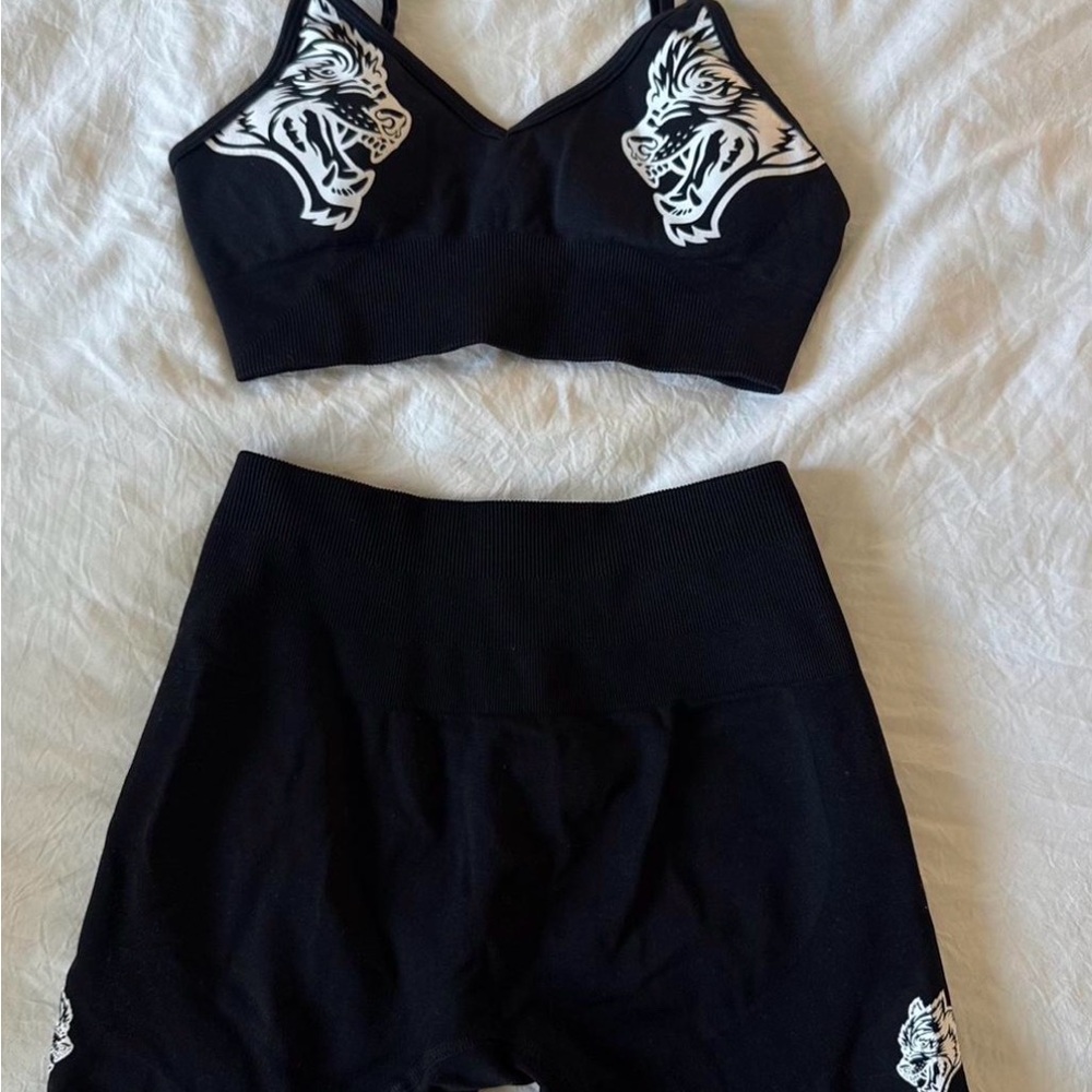 Darc Sport Black Two-Piece Set with White Tiger Motifs